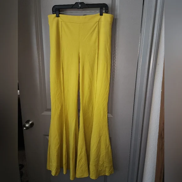 Fashion Nova Vibrant Yellow Flare Pants - Picture 2 of 3